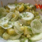 Картофельный салат с огурцами