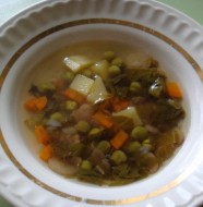 Овощной суп с зеленью и шампиньнами